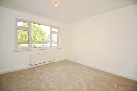3 bedroom Semi-detached bungalow for sale in College Road, Syston, LE7