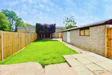 3 bedroom Semi-detached bungalow for sale in College Road, Syston, LE7