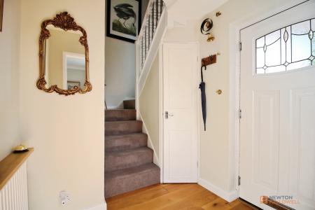 3 bedroom Detached house for sale in Barkby Road, Syston, LE7