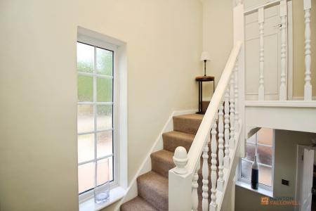 3 bedroom Detached house for sale in Barkby Road, Syston, LE7