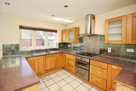 3 bedroom Detached house for sale in Pinewood Avenue, Thurmaston, LE4