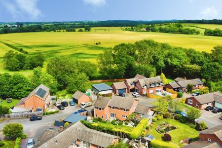 5 bedroom Detached house for sale in Rupert Crescent, Queniborough, LE7