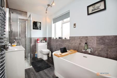 5 bedroom Detached house for sale in Rupert Crescent, Queniborough, LE7