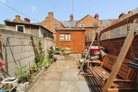 3 bedroom Terraced House for sale in Belper Street, Belgrave, LE4