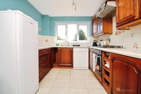 4 bedroom Detached house for sale in Trillium Close, Hamilton, LE5