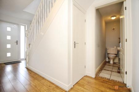 4 bedroom Detached house for sale in Trillium Close, Hamilton, LE5