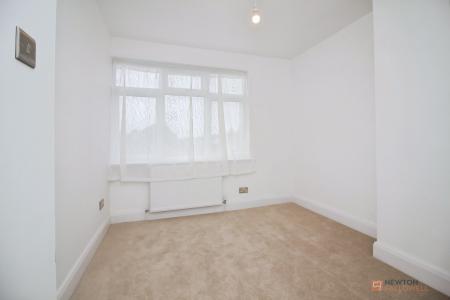 3 bedroom Semi-detached house for sale in Elwell Avenue, Barwell, LE9