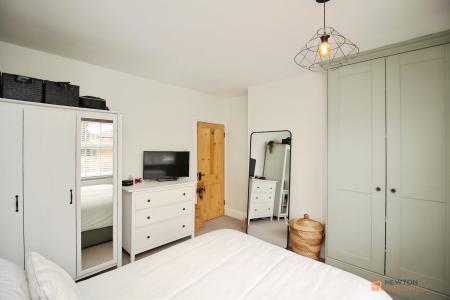 3 bedroom End of terrace house for sale in Albion Street, Syston, LE7