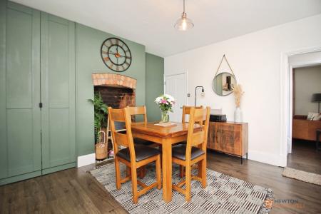 3 bedroom End of terrace house for sale in Albion Street, Syston, LE7