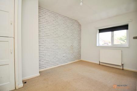3 bedroom End of terrace house for sale in Flatholme Road, Netherhall, Leicestershire, LE5
