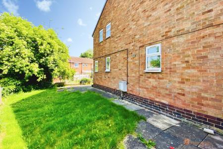 3 bedroom End of terrace house for sale in Flatholme Road, Netherhall, Leicestershire, LE5