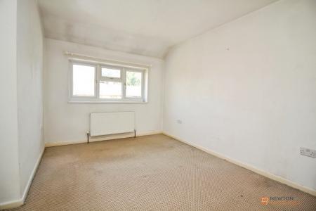 3 bedroom End of terrace house for sale in Flatholme Road, Netherhall, Leicestershire, LE5