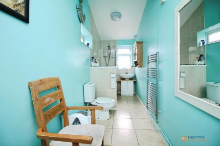 3 bedroom Semi-detached house for sale in Bramley Road, Birstall, LE4