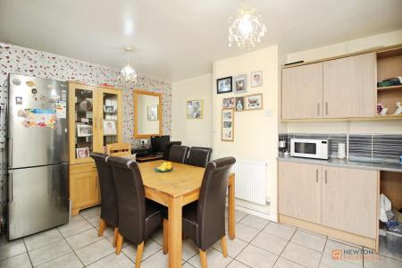 3 bedroom Semi-detached house for sale in Bramley Road, Birstall, LE4
