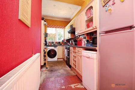 3 bedroom Semi-detached house for sale in Sandiacre Drive, Thurmaston, LE4