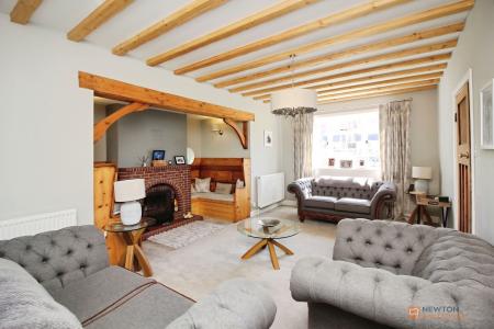 5 bedroom Detached house for sale in Goodes Lane, Syston, LE7