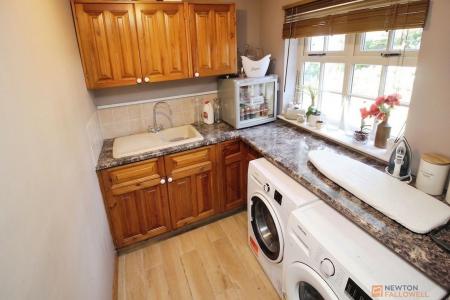 5 bedroom Detached house for sale in Goodes Lane, Syston, LE7