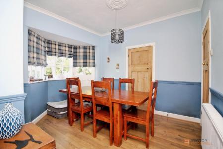 5 bedroom Detached house for sale in Goodes Lane, Syston, LE7