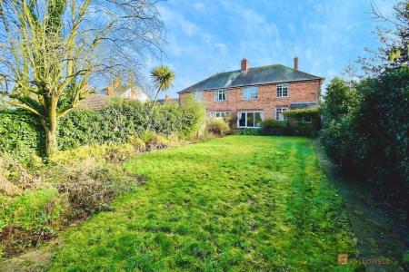 4 bedroom Semi-detached house for sale in Broad Street, Syston, LE7