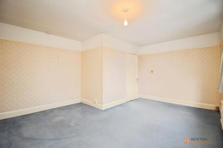 4 bedroom Semi-detached house for sale in Broad Street, Syston, LE7