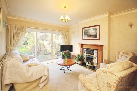 4 bedroom Semi-detached house for sale in Broad Street, Syston, LE7