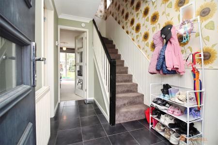 2 bedroom Semi-detached house for sale in Moorland Road, Syston, LE7