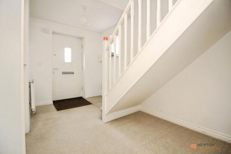 3 bedroom End of terrace house for sale in Linacre Crescent, Syston, LE7