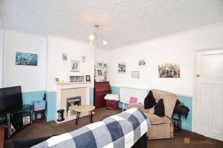 2 bedroom Terraced House for sale in Albert Street, Syston, LE7