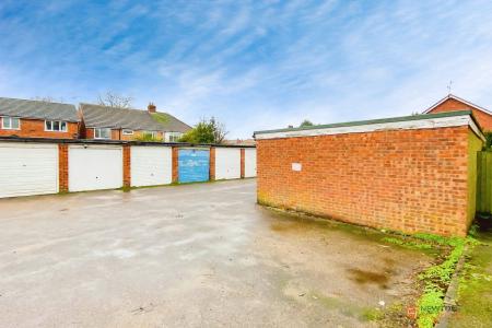2 bedroom End of terrace house for sale in Cranmer Drive, Syston, LE7