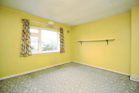 3 bedroom Semi-detached house for sale in Central Avenue, Syston, LE7