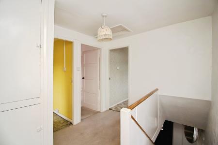 3 bedroom Semi-detached house for sale in Central Avenue, Syston, LE7