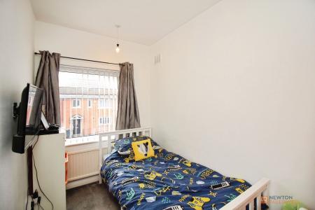 3 bedroom Semi-detached house for sale in Lea Close, Thurmaston, LE4
