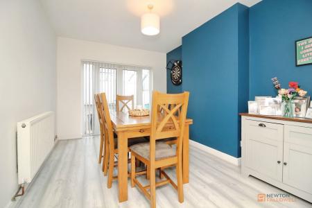 3 bedroom Semi-detached house for sale in Lea Close, Thurmaston, LE4