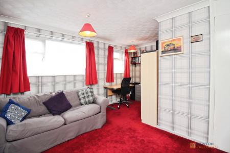 3 bedroom Semi-detached house for sale in Blount Road, Thurmaston, LE4