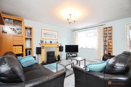 3 bedroom Semi-detached house for sale in Blount Road, Thurmaston, LE4