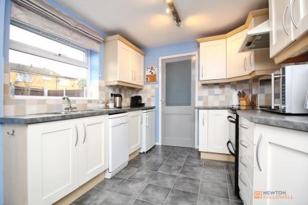 3 bedroom Semi-detached house for sale in Blount Road, Thurmaston, LE4