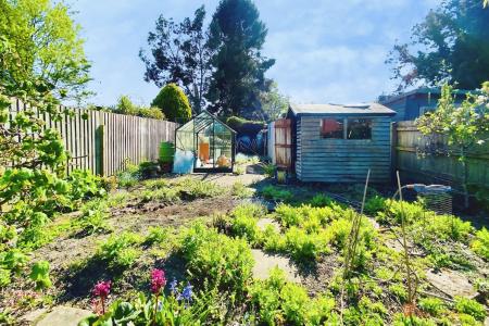 3 bedroom Terraced House for sale in Main Street, Queniborough, LE7