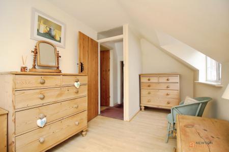 3 bedroom Terraced House for sale in Main Street, Queniborough, LE7