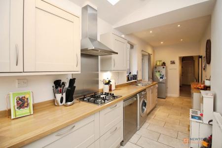 2 bedroom Terraced House for sale in Melton Road, Thurmaston, LE4