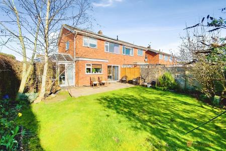 3 bedroom Semi-detached house for sale in Squires Ride, East Goscote, LE7