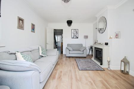 4 bedroom Detached house for sale in Broad Street, Syston, LE7