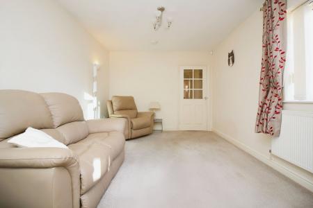 2 bedroom Detached bungalow for sale in Cambridge Close, Syston, LE7