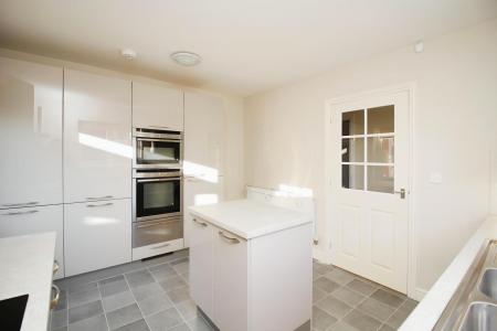 2 bedroom Detached bungalow for sale in Cambridge Close, Syston, LE7