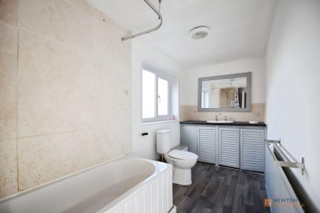 2 bedroom Terraced House for sale in Brook Street, Thurmaston, LE4