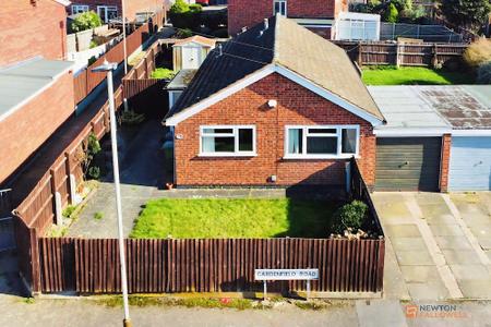 2 bedroom Detached bungalow for sale in Gardenfield Road, Leicester, LE4
