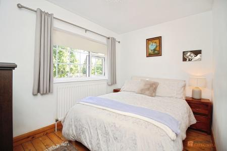 3 bedroom Detached house for sale in Barkby Road, Syston, LE7
