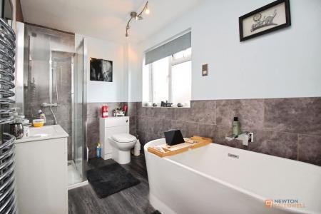 5 bedroom Detached house for sale in Rupert Crescent, Queniborough, LE7