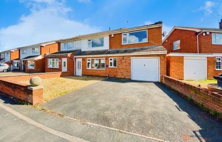 5 bedroom Semi-detached house for sale in The Meadows, East Goscote, LE7