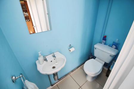5 bedroom Semi-detached house for sale in The Meadows, East Goscote, LE7