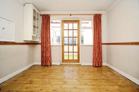 3 bedroom Semi-detached house for sale in Coplow Crescent, Syston, LE7